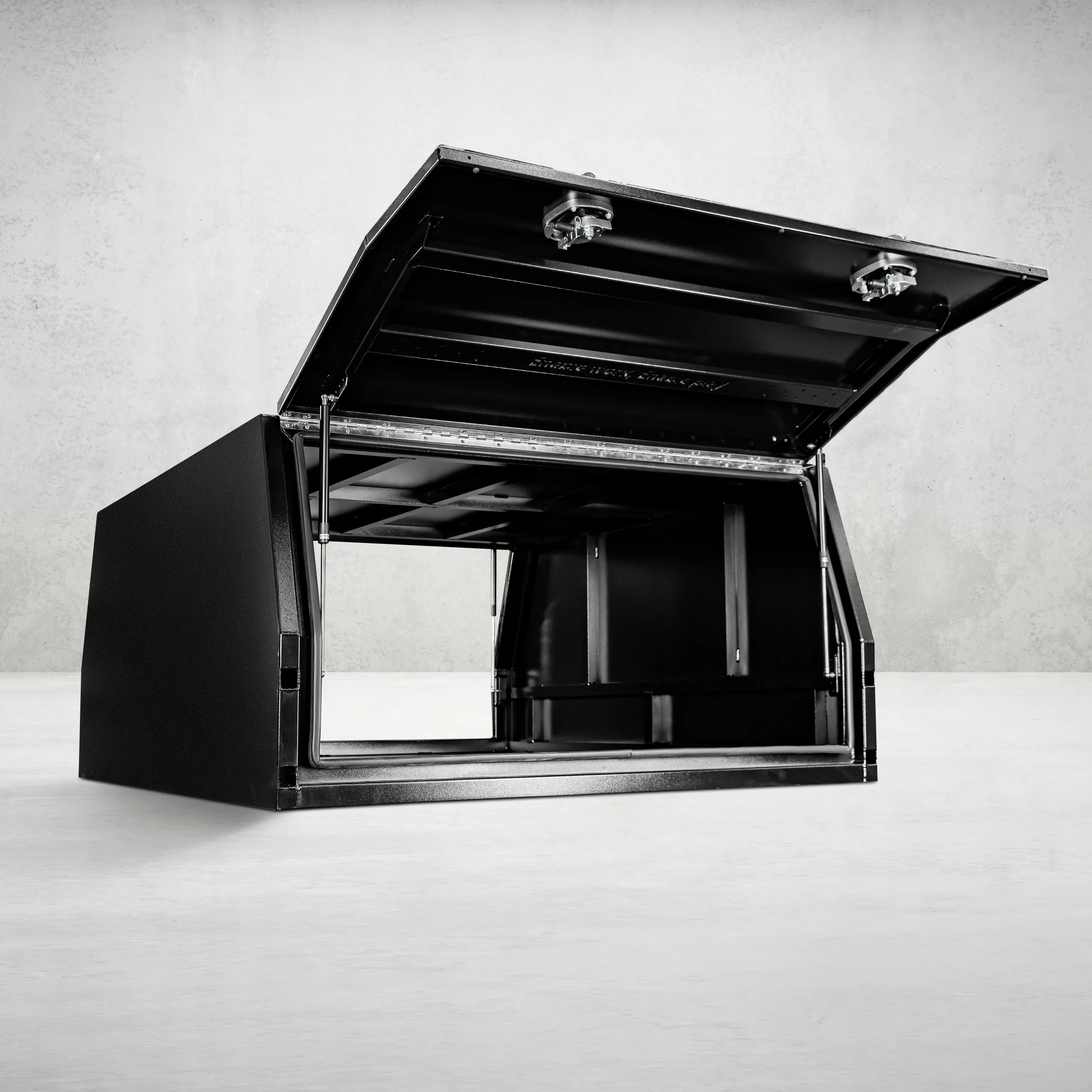 1650mm Aluminium Canopy - Black