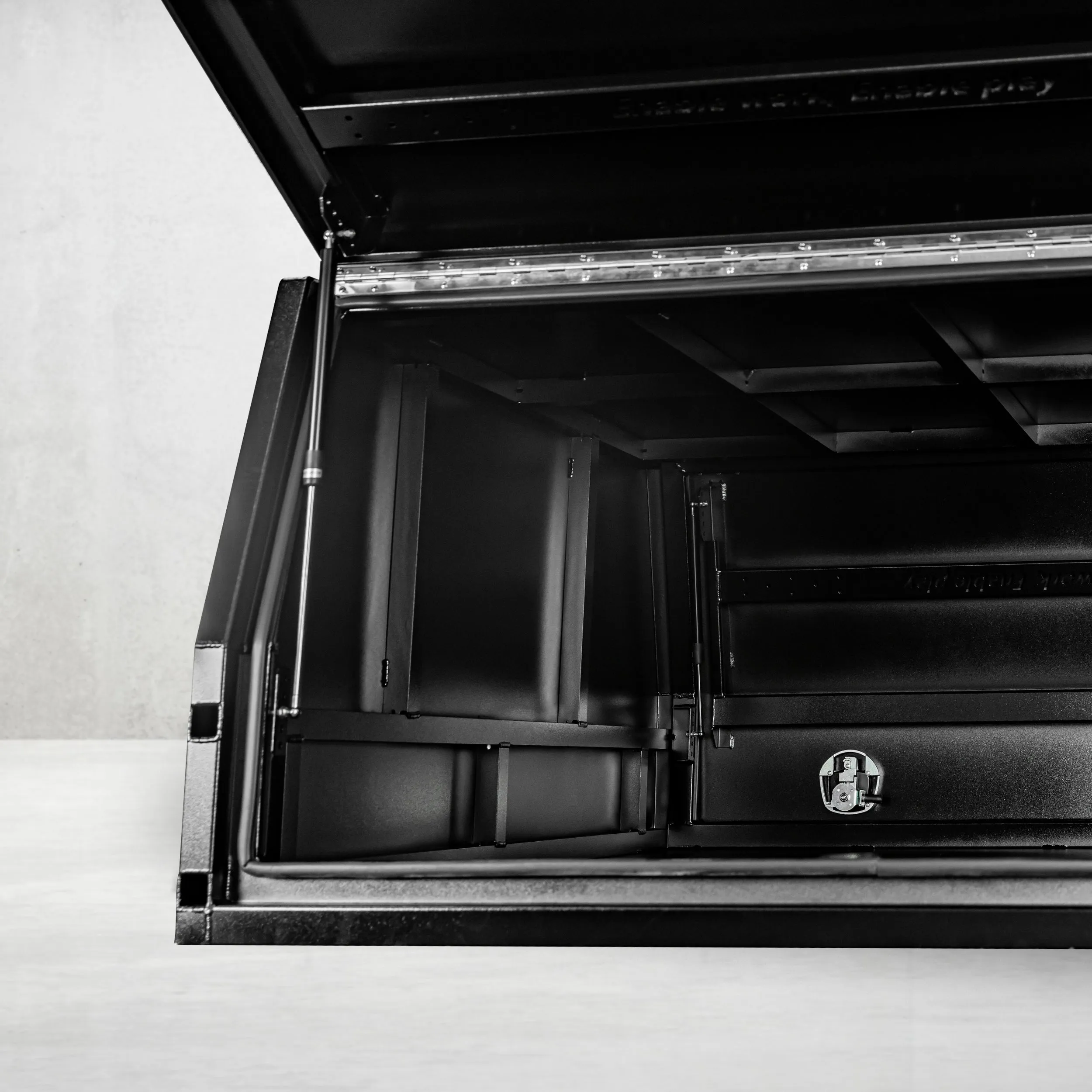 1650mm Aluminium Canopy - Black