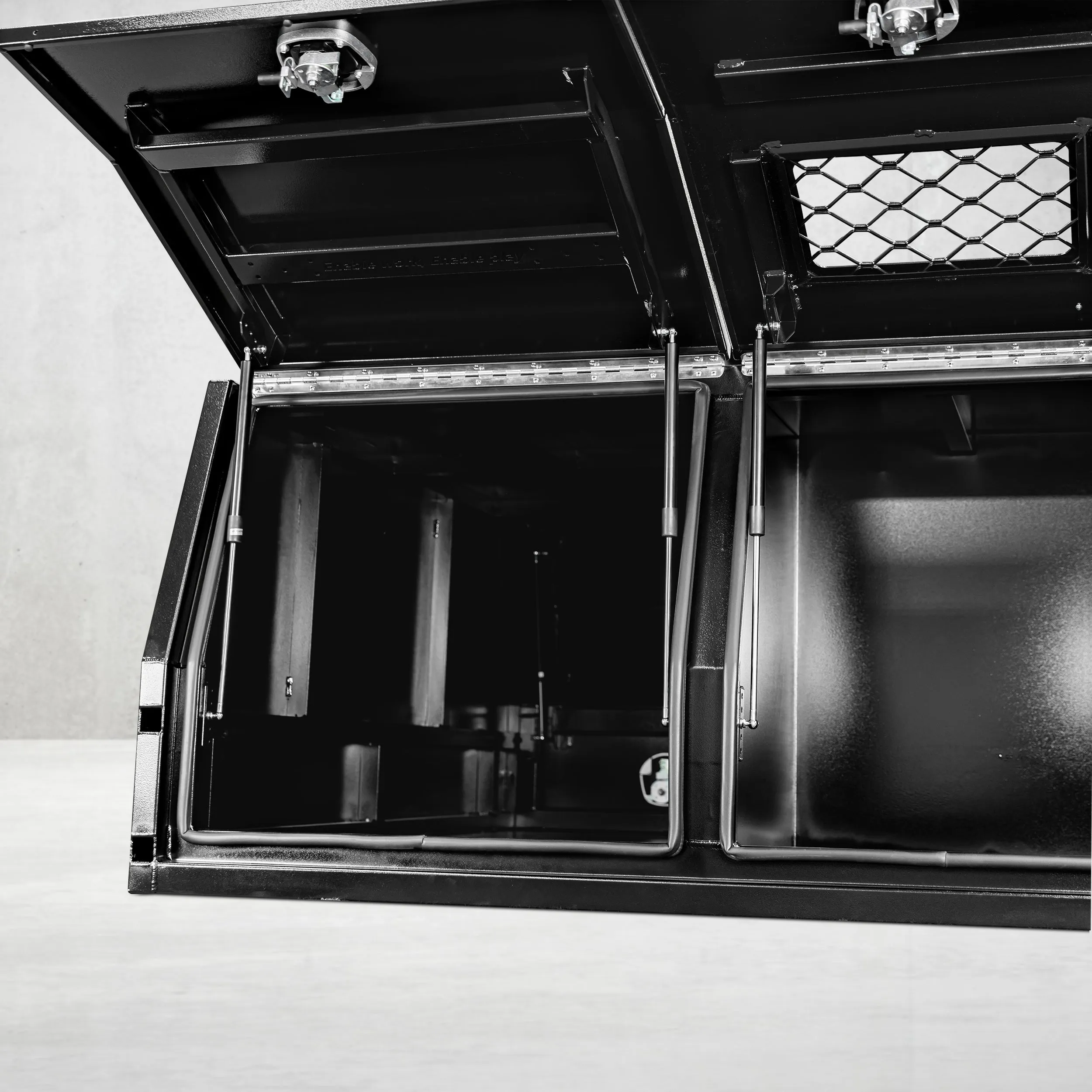 1650mm Aluminium Canopy DS - Black