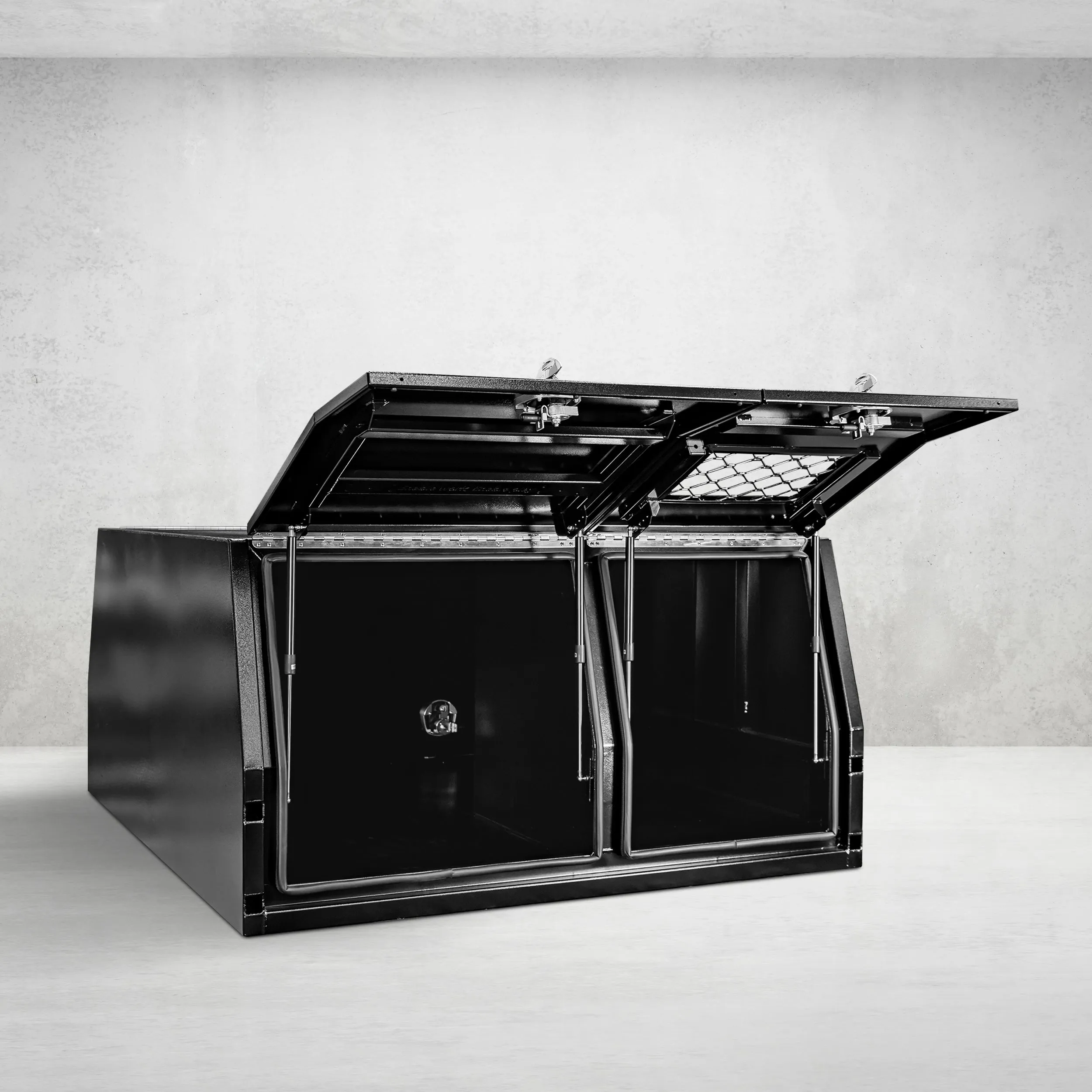 1650mm Aluminium Canopy DS - Black
