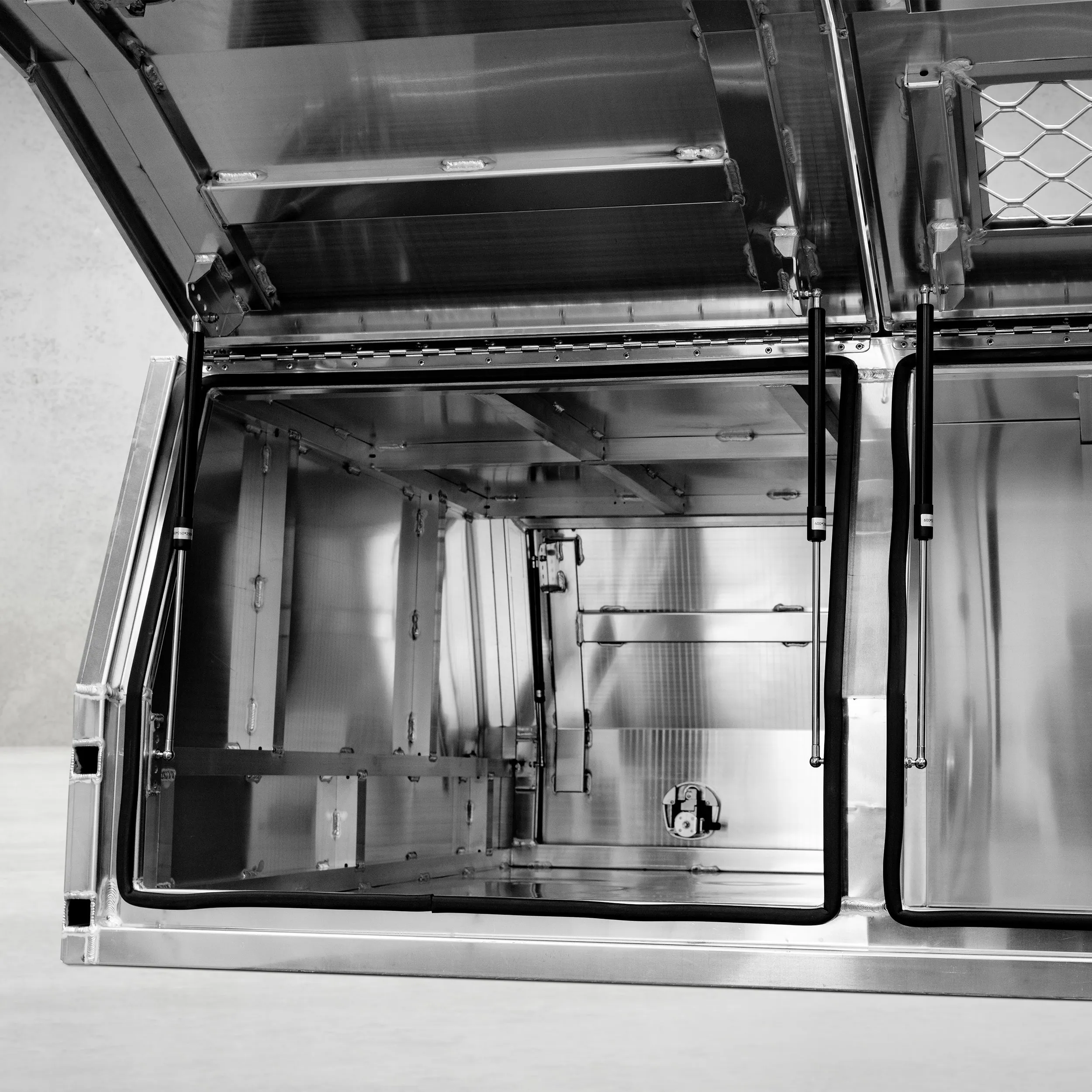 1800mm Aluminium Canopy DS - Alloy