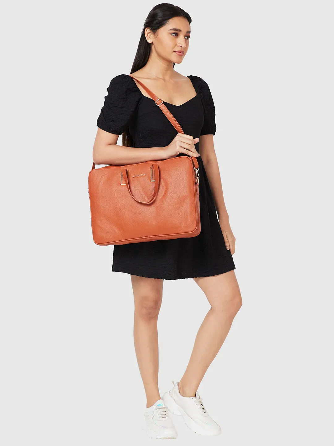Caprese Cora Laptop Tote Large Tan