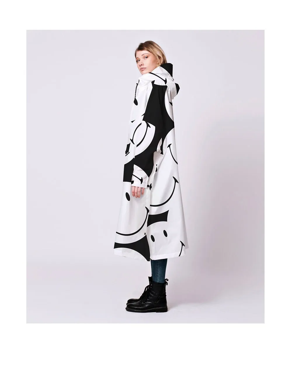 PANDA SMILEY - RAIN PONCHO
